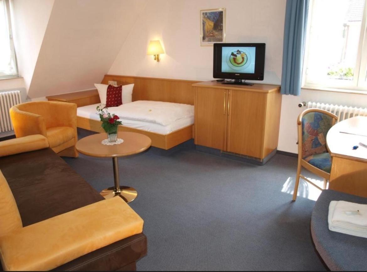 Hotel Gasthof Baeren Weingarten  Ngoại thất bức ảnh