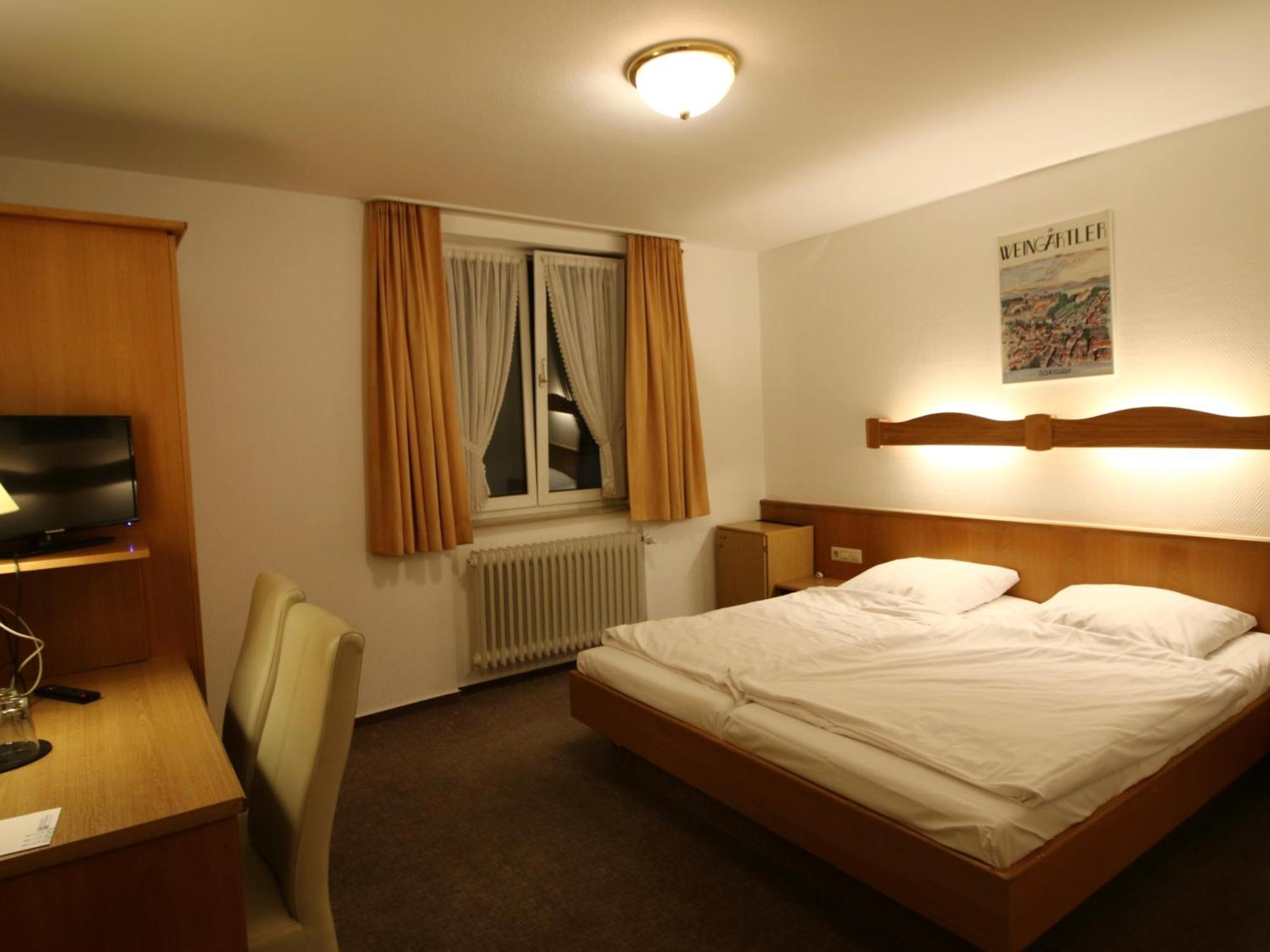 Hotel Gasthof Baeren Weingarten  Ngoại thất bức ảnh