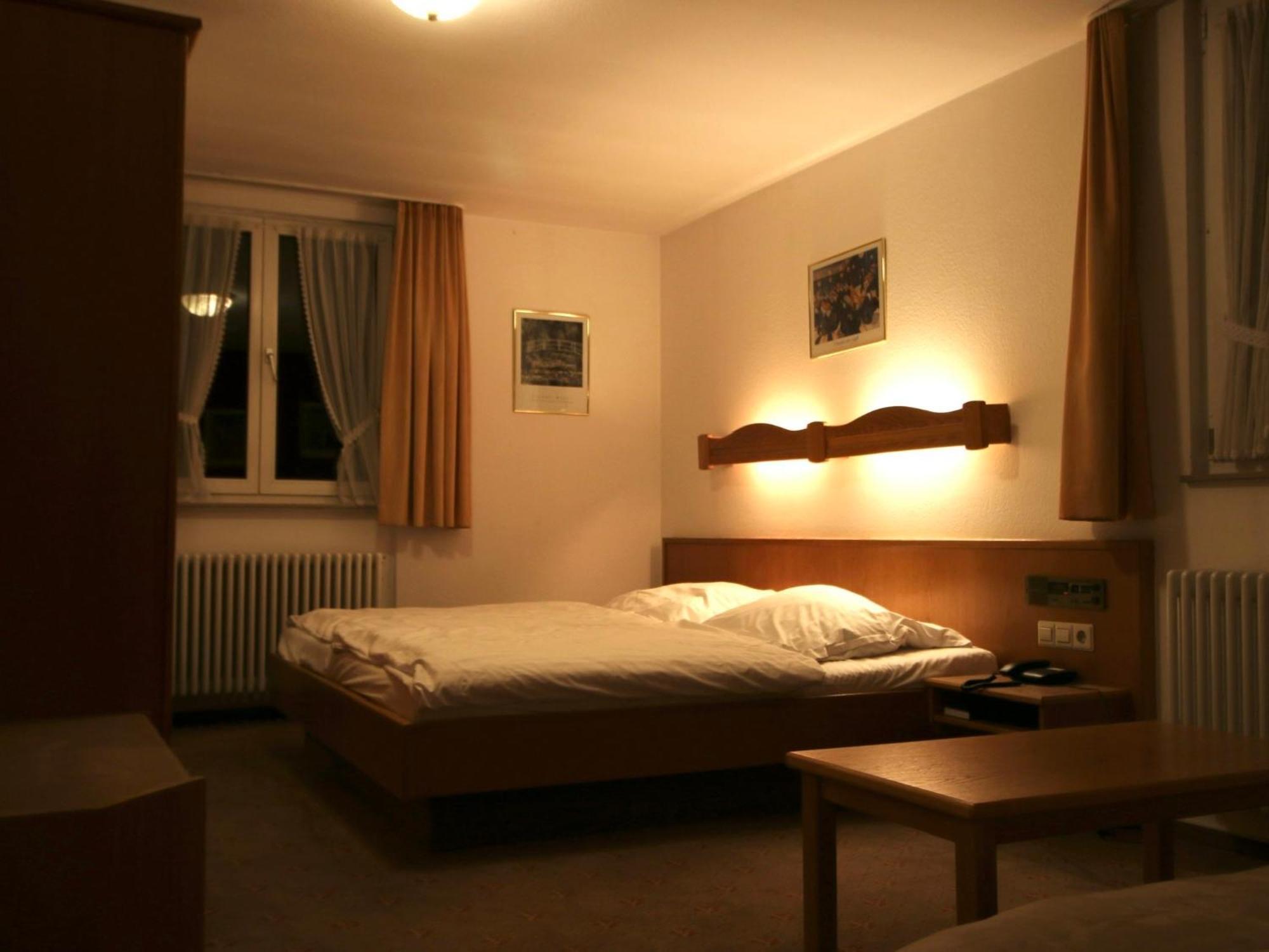 Hotel Gasthof Baeren Weingarten  Ngoại thất bức ảnh